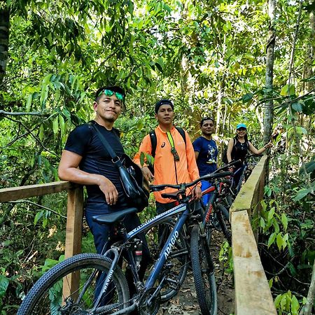 Хостел Castana Amazon Park Пуерто-Мальдонадо Екстер'єр фото