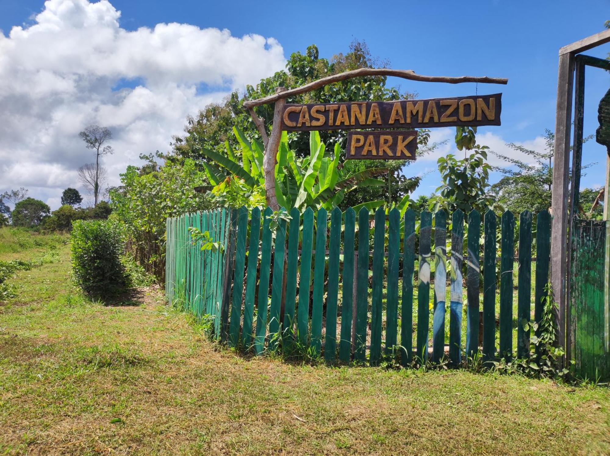 Хостел Castana Amazon Park Пуерто-Мальдонадо Екстер'єр фото